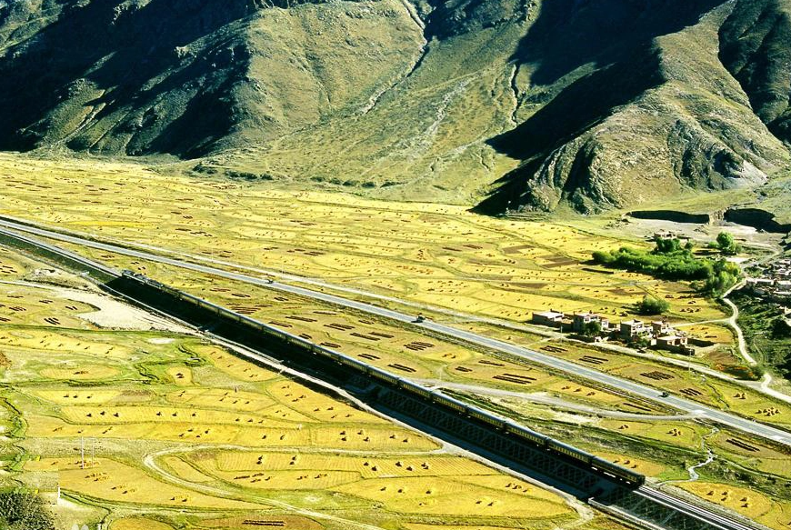 青藏铁路-红色培训基地